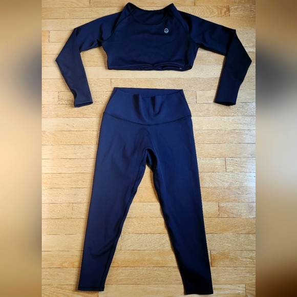 Moana active wear set - Picture 4 of 10